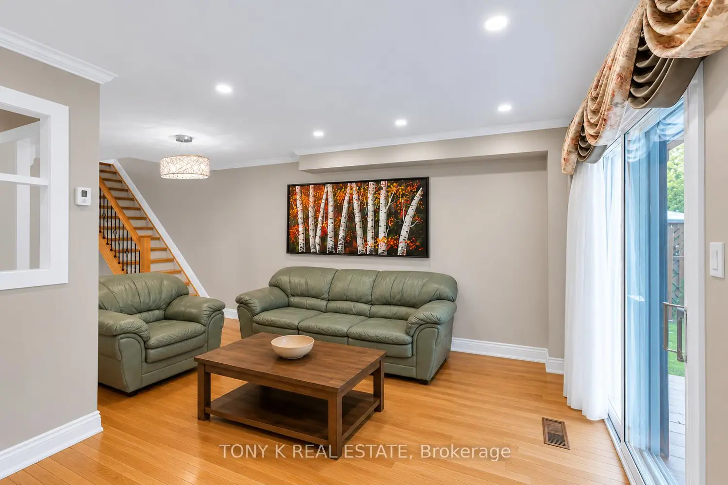 2035 Asta Drive 21 photo 2