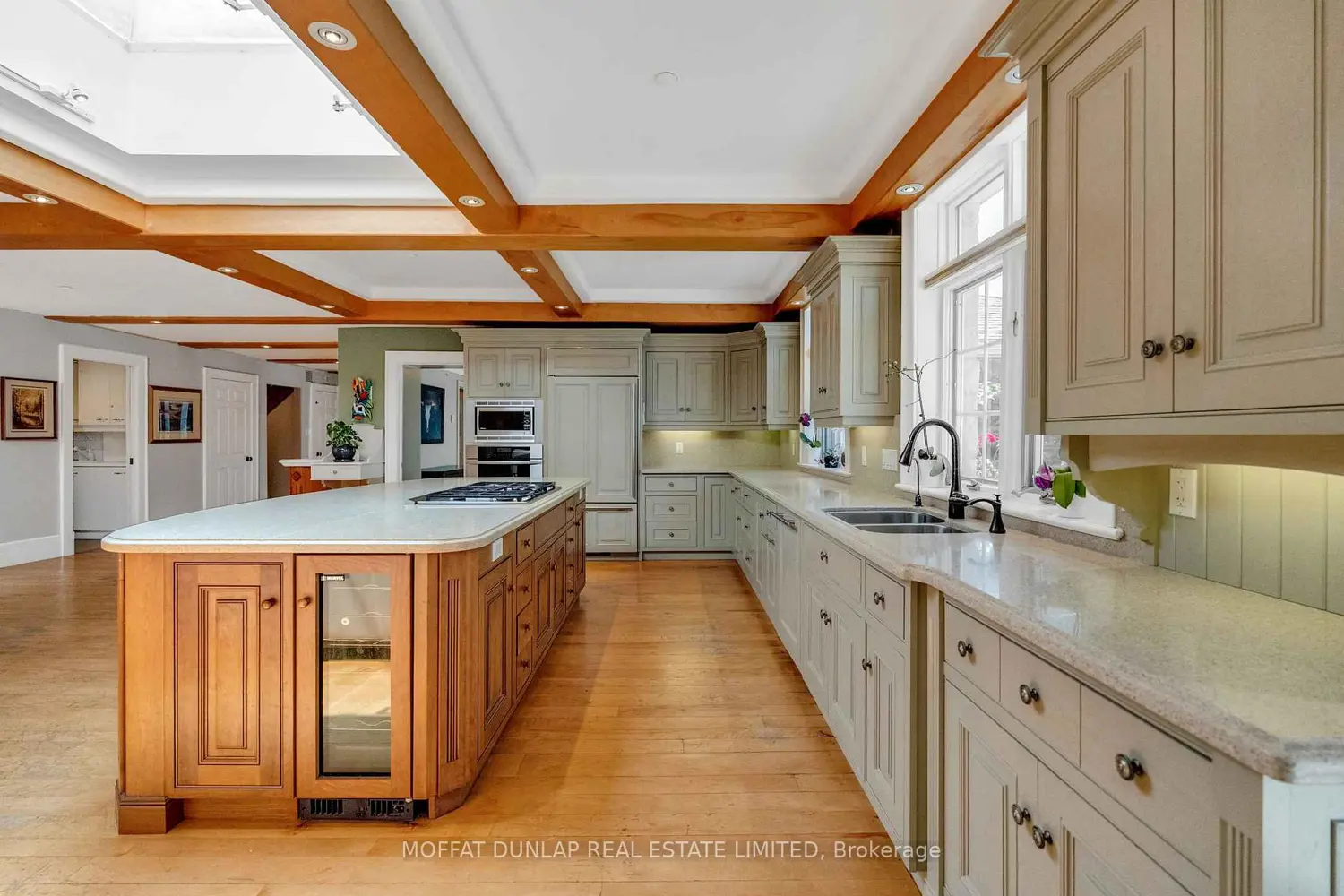 5874 Wellington Road 29 photo 5