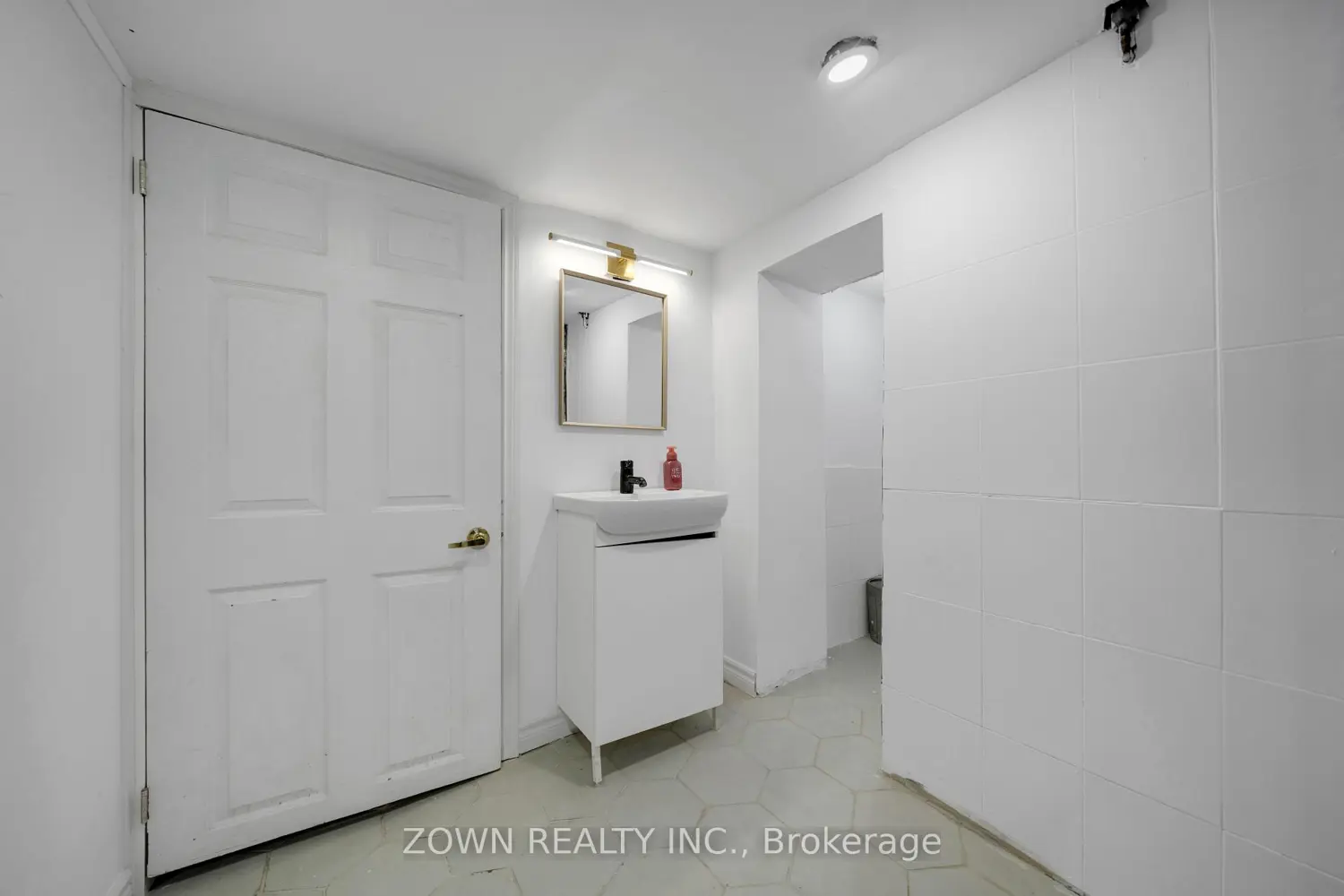8312 Kipling Avenue photo 5