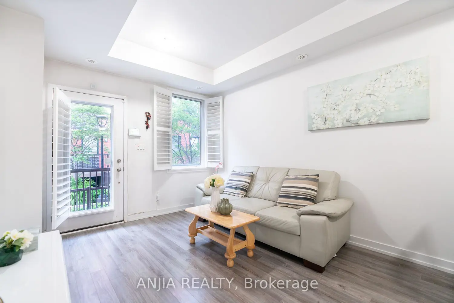 869 Wilson Avenue 33 photo 4