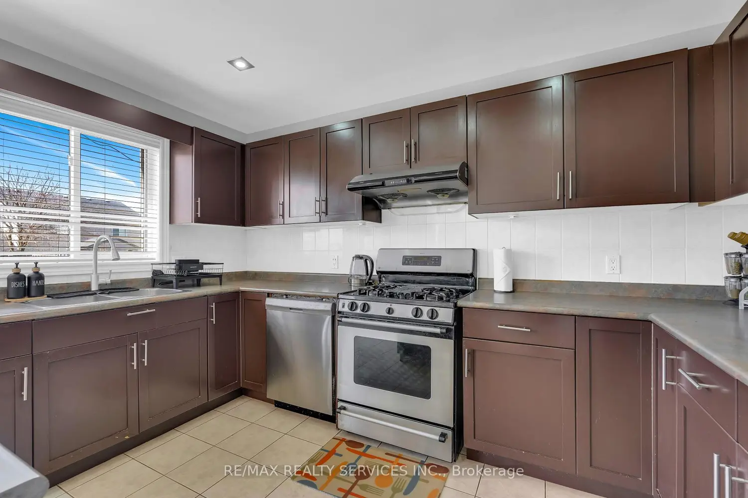 7009 Kalar Road photo 4