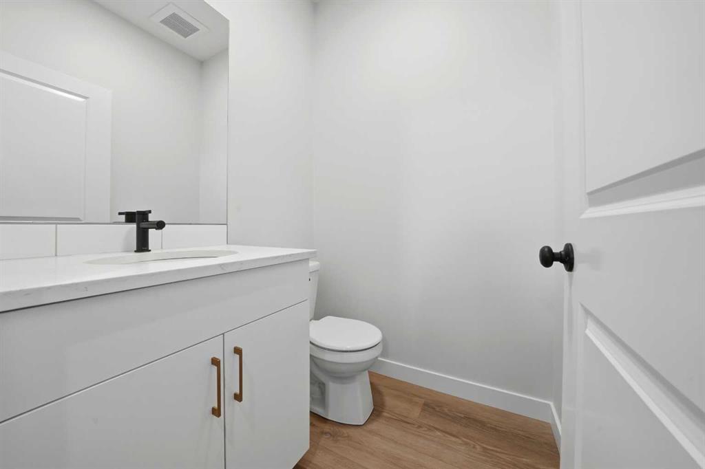 85 Pinnacle Close, Blackfalds, AB, T4M 0M3 photo 3