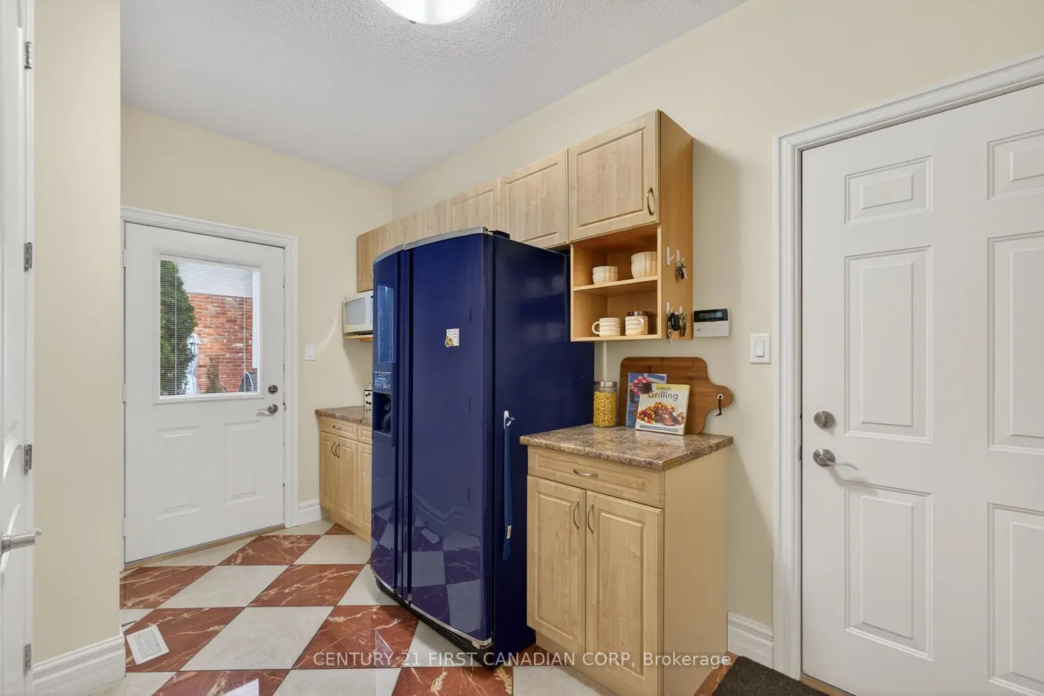 7222 Clayton Walk 2 photo 4