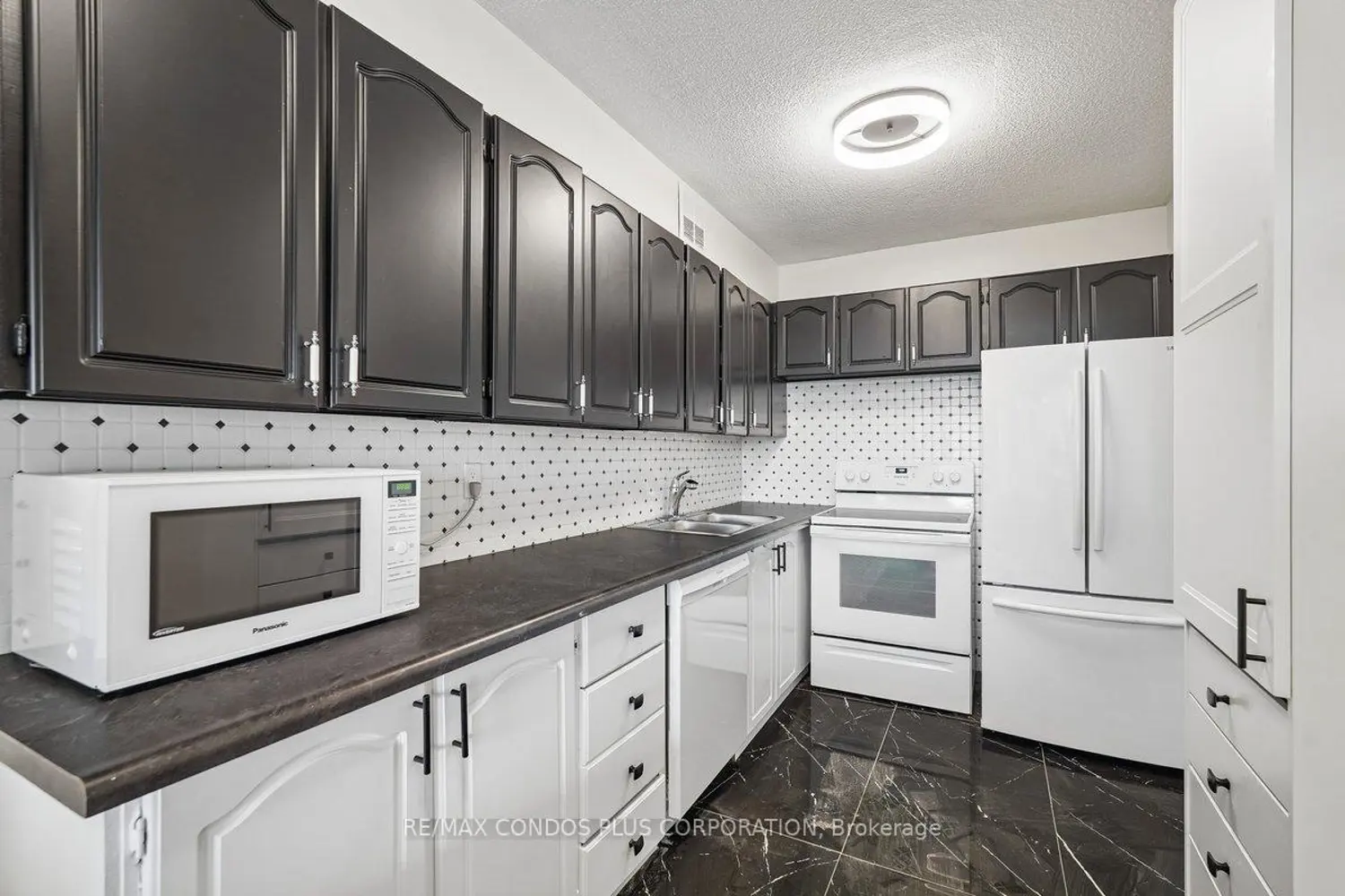 250 Scarlett Road 1307 photo 5