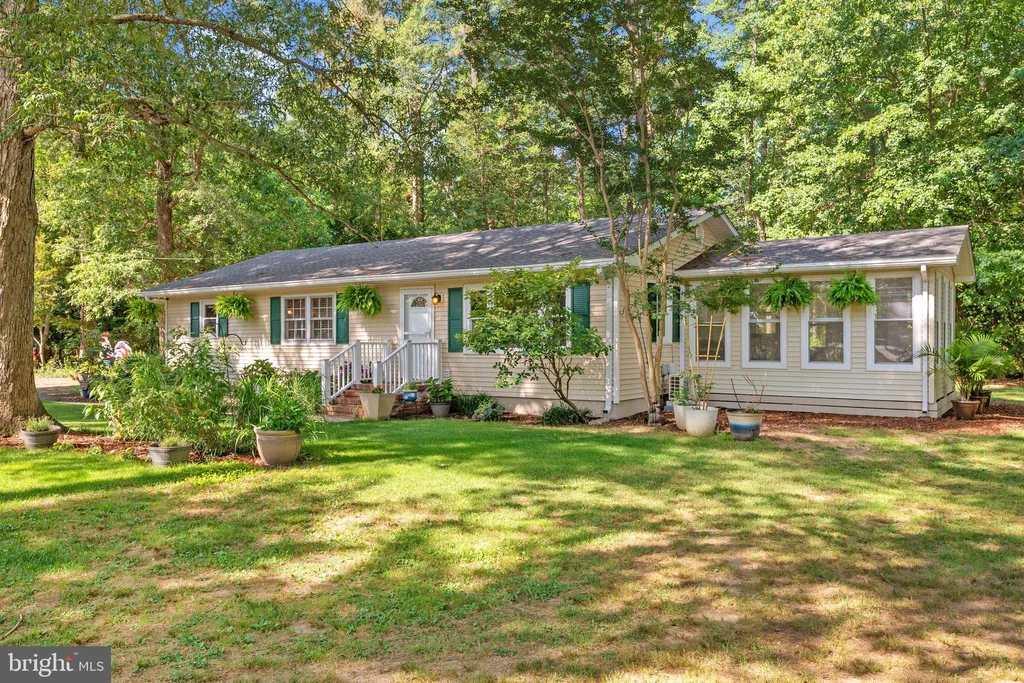 5116 Ocean Gateway Gtwy, Trappe, MD 21673