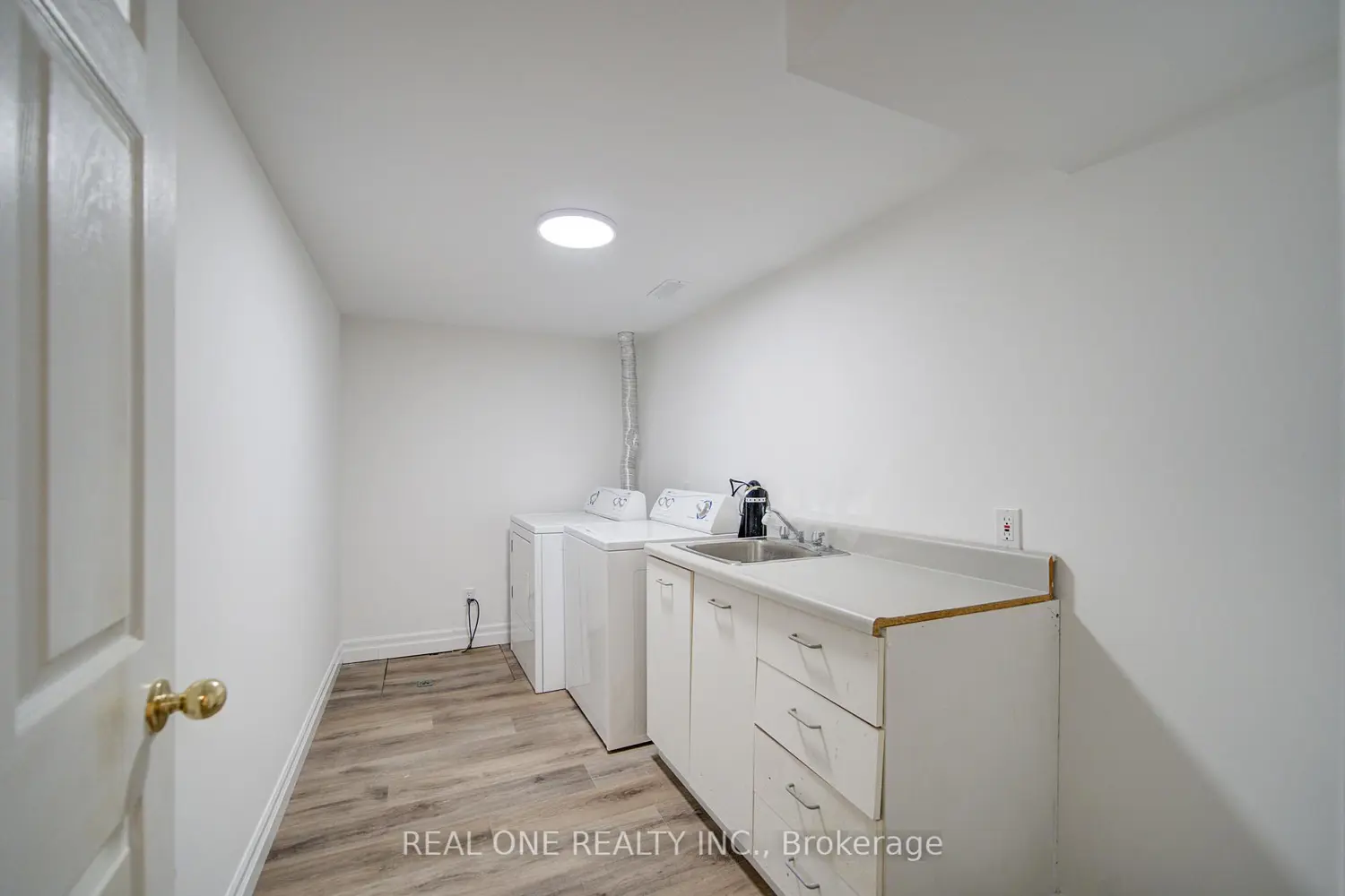 86 Morrison Avenue photo 5