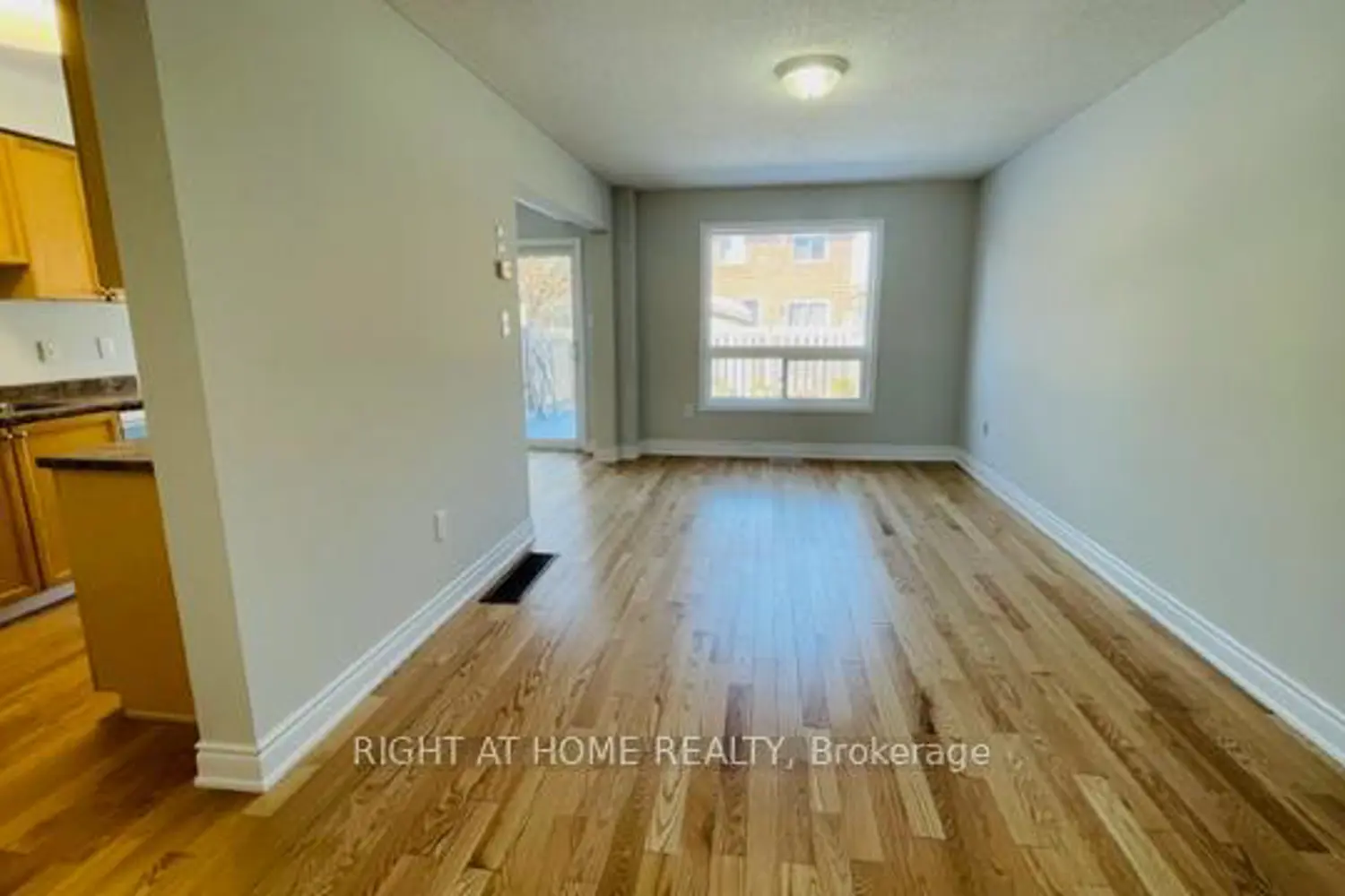 140 Sydenham Wells photo 4
