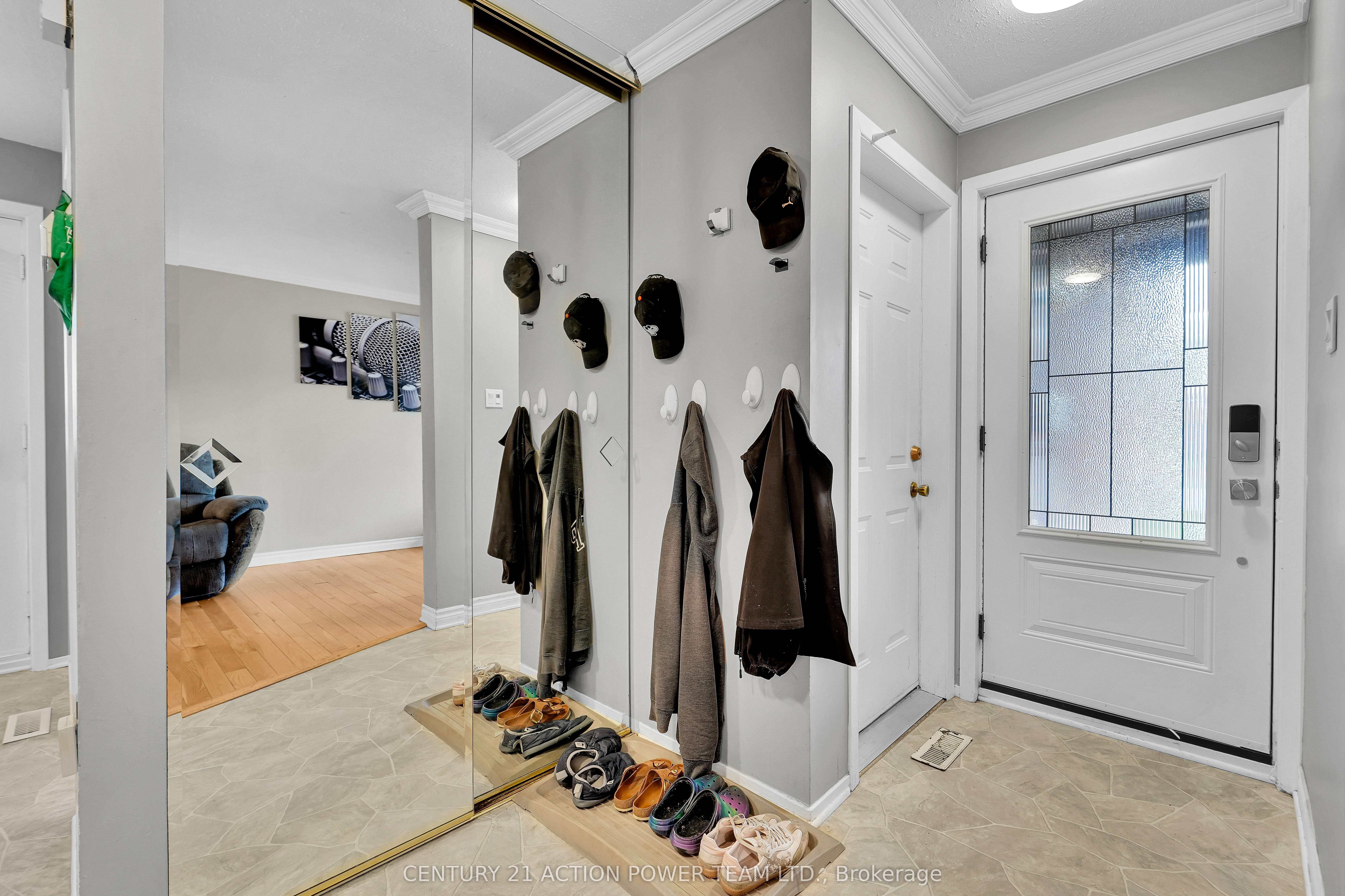 1810 Simard Drive, Ottawa, ON, K1C 2P8 photo 3