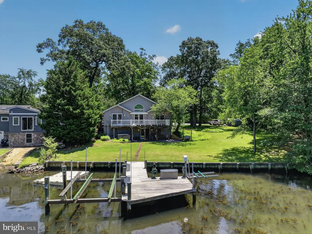 1876 Potomac Road, Pasadena, MD 21122 photo 2