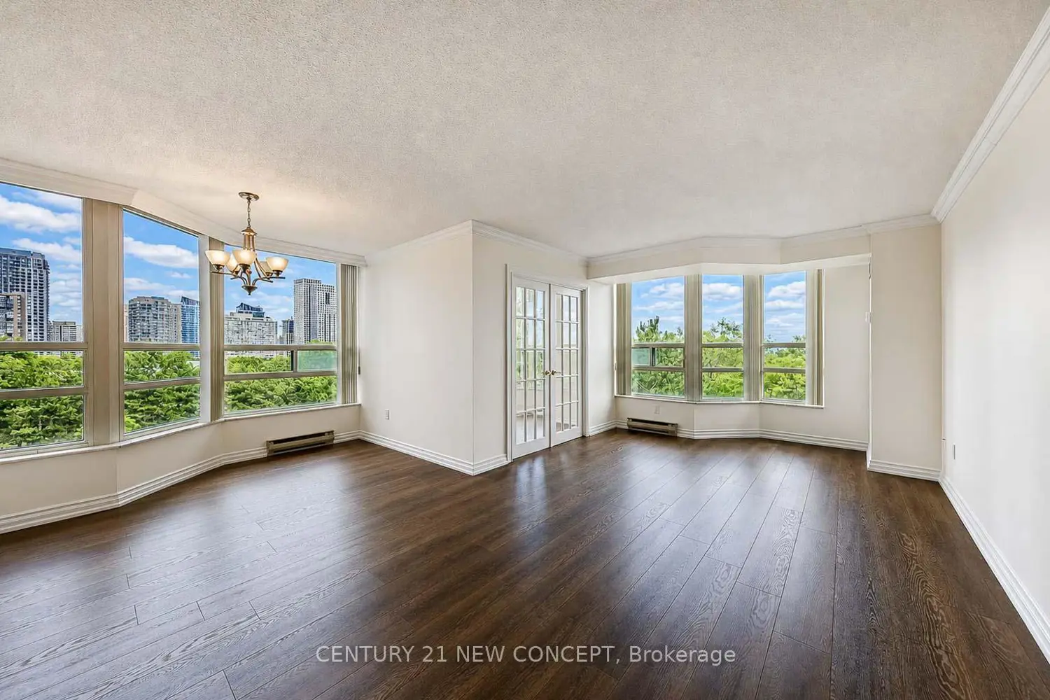 250 Webb Drive 604 photo 4