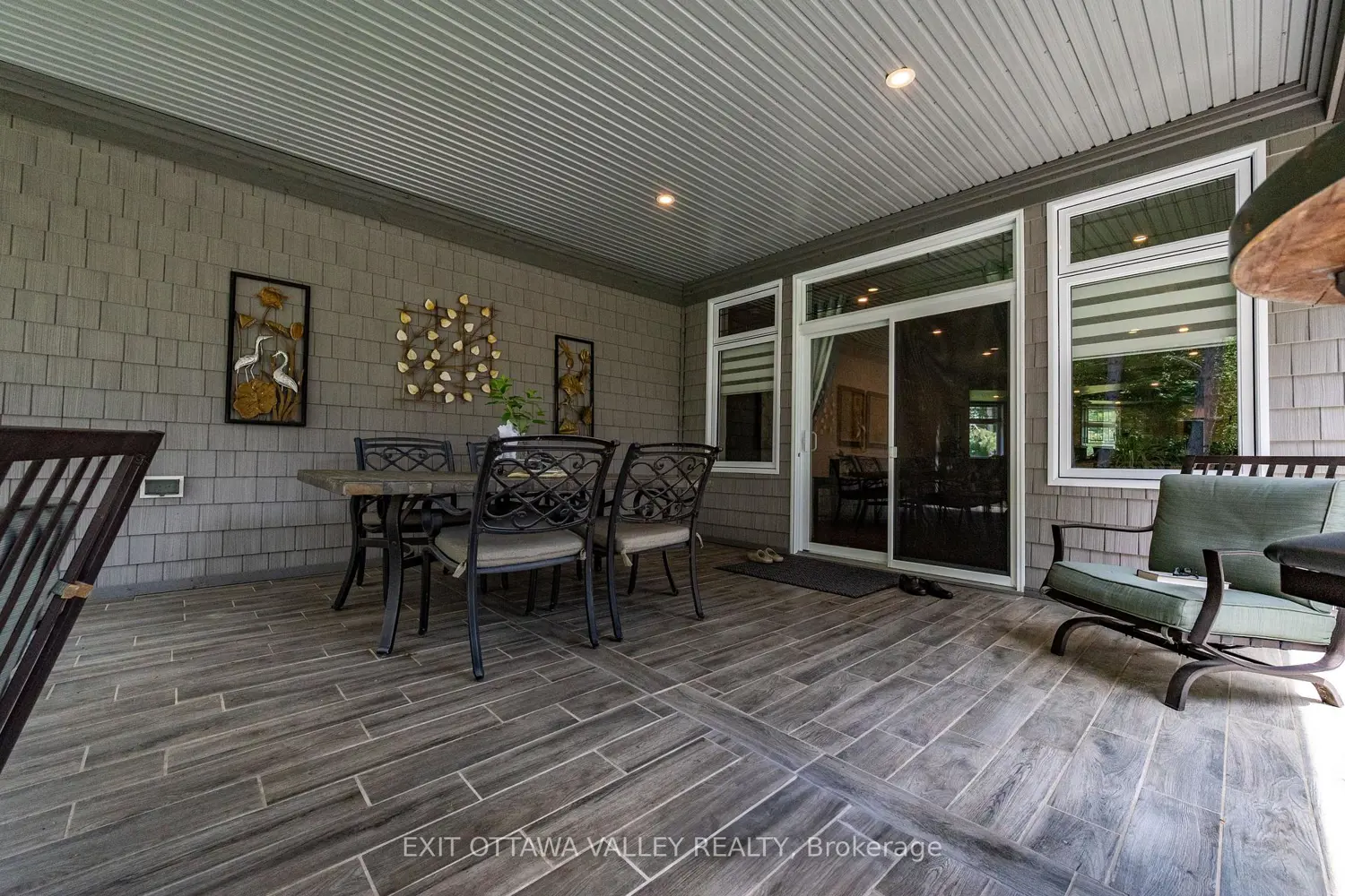 301 Doran Road photo 4