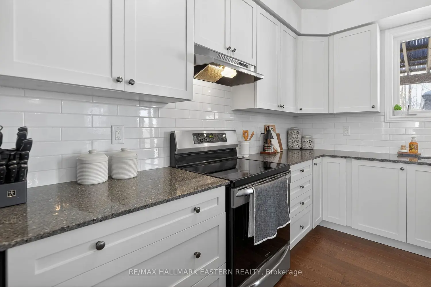 141 Highlands Boulevard photo 5
