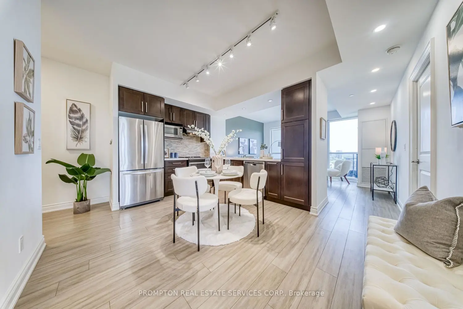 38 Cedarland Drive 1208
