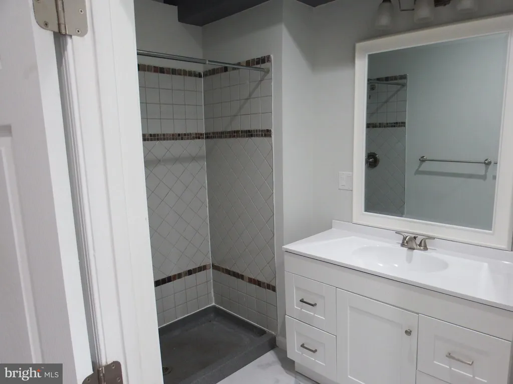 924 S Robinson Street, Baltimore, MD 21224