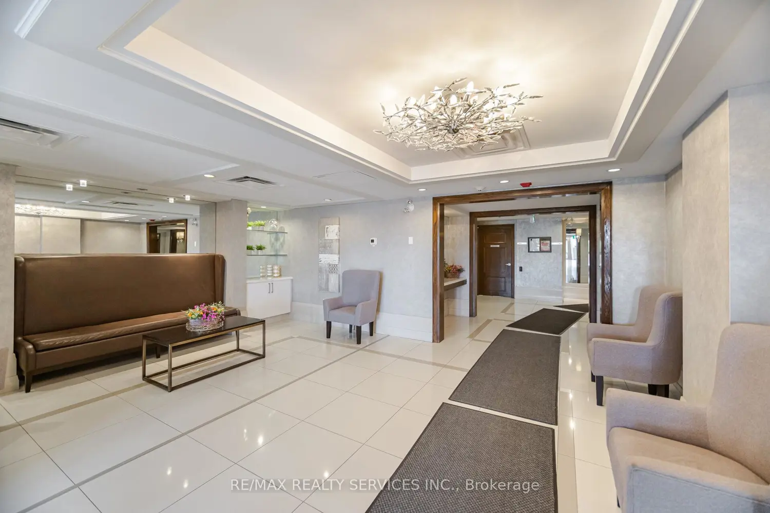 30 Via Rosedale 305 photo 2