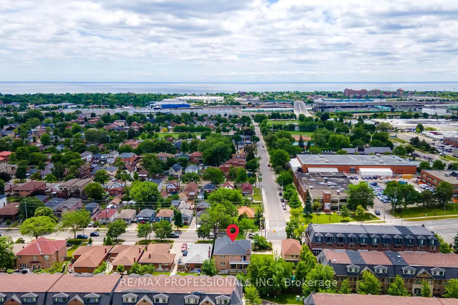 152 Evans Avenue photo 5