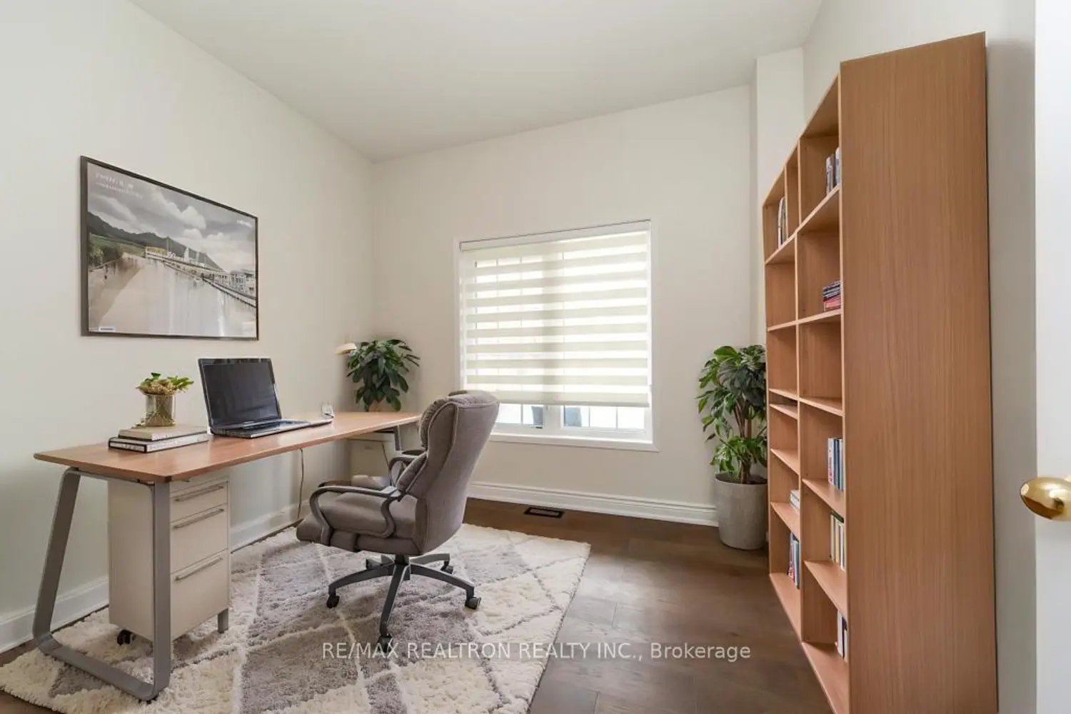 24 Skelton Crescent photo 2