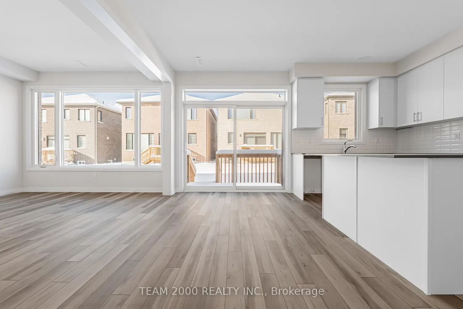 22 Tyler Avenue photo 2