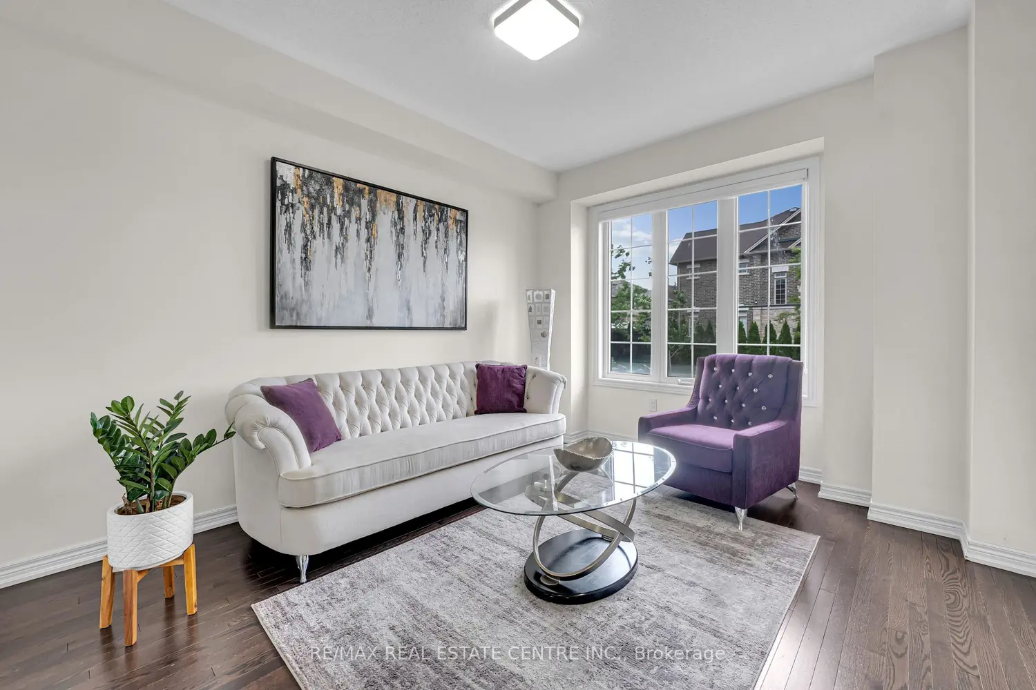 76 Saint Dennis Road photo 3
