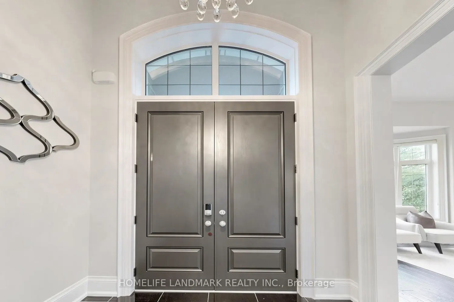 49 Langdon Drive photo 2