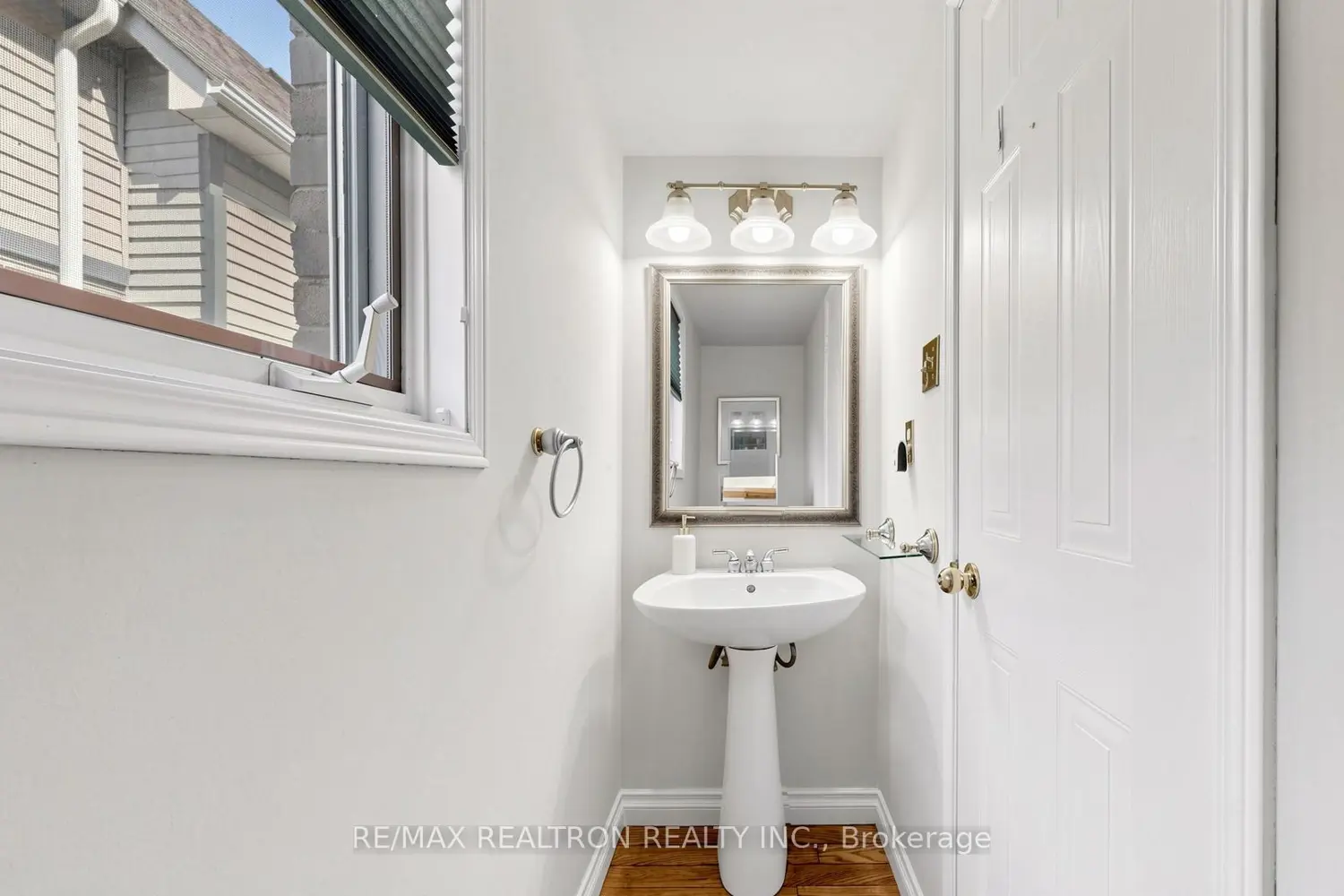 2854 Gulfstream Way photo 5