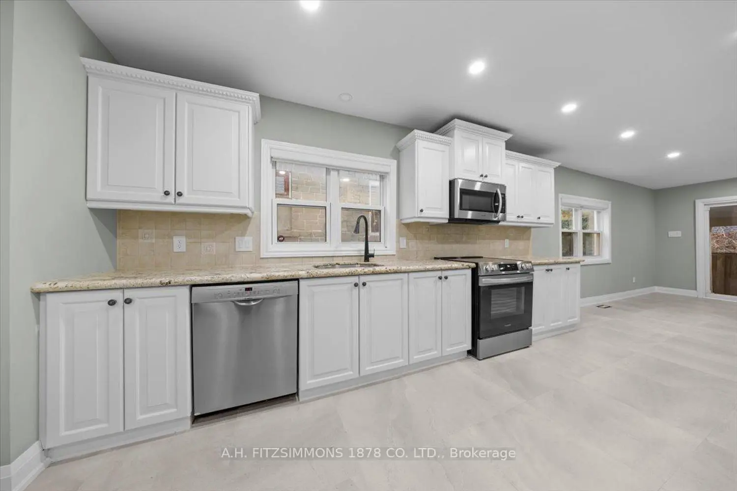 50 Putman Avenue photo 5