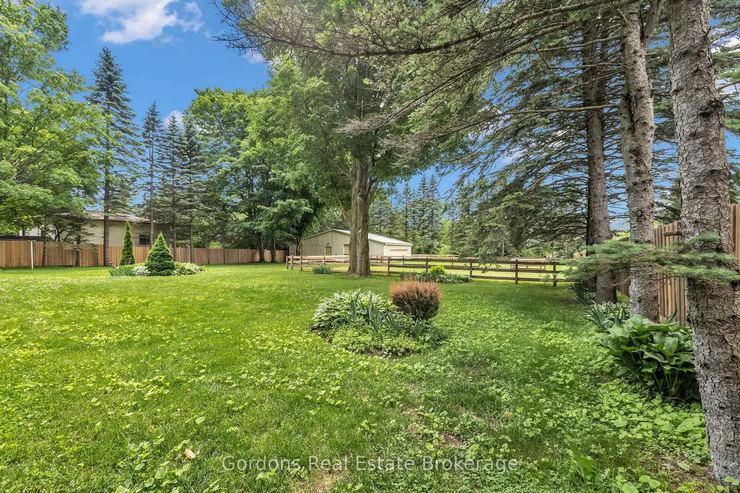 1432 Mannheim Road photo 5