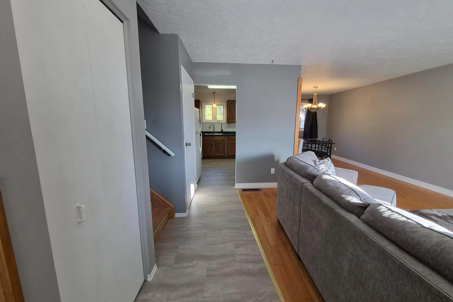 59 Hemlo Drive photo 3