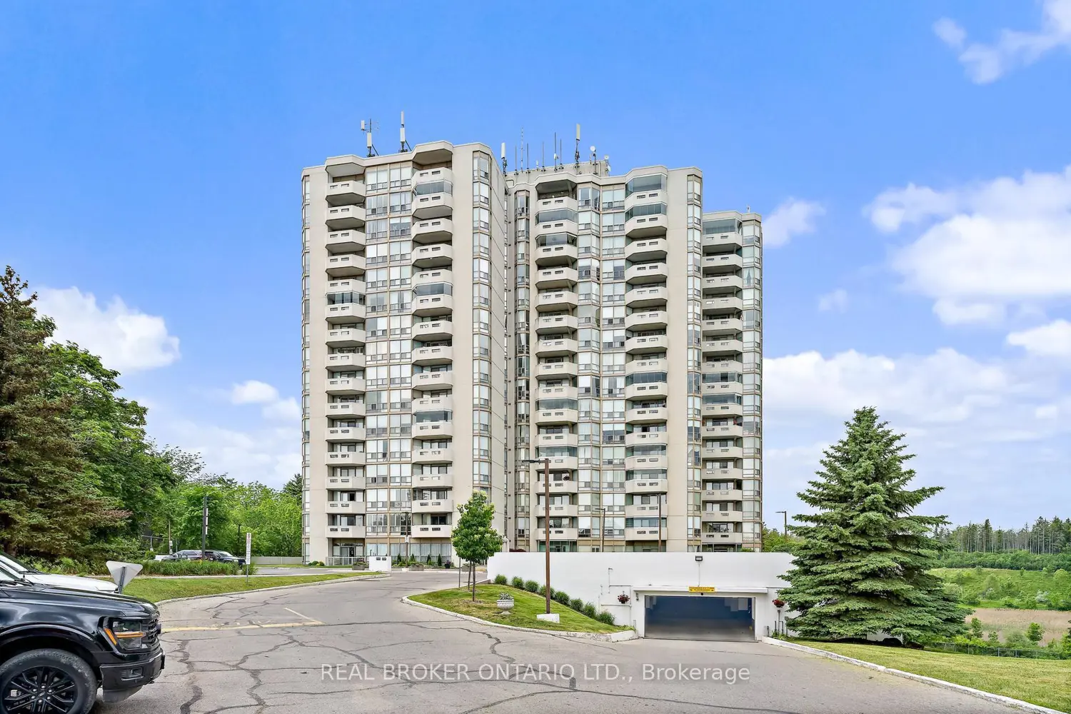 20 Mcfarlane Drive 705