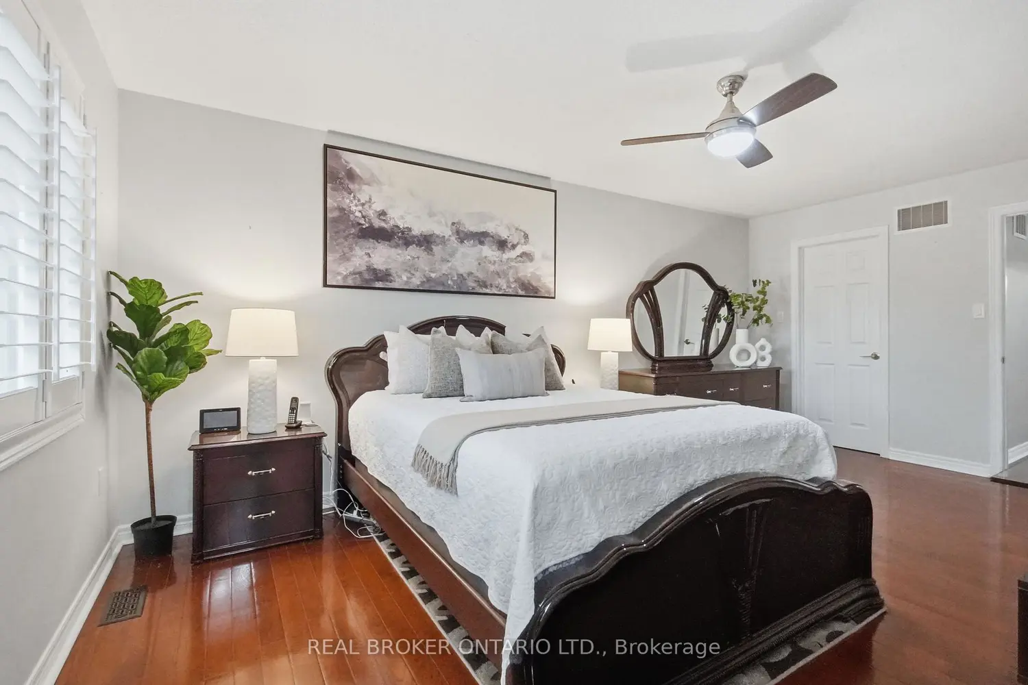 27 Harvest Hills Boulevard photo 3