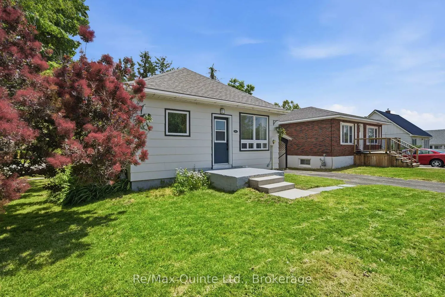 261 Sidney Street photo 2