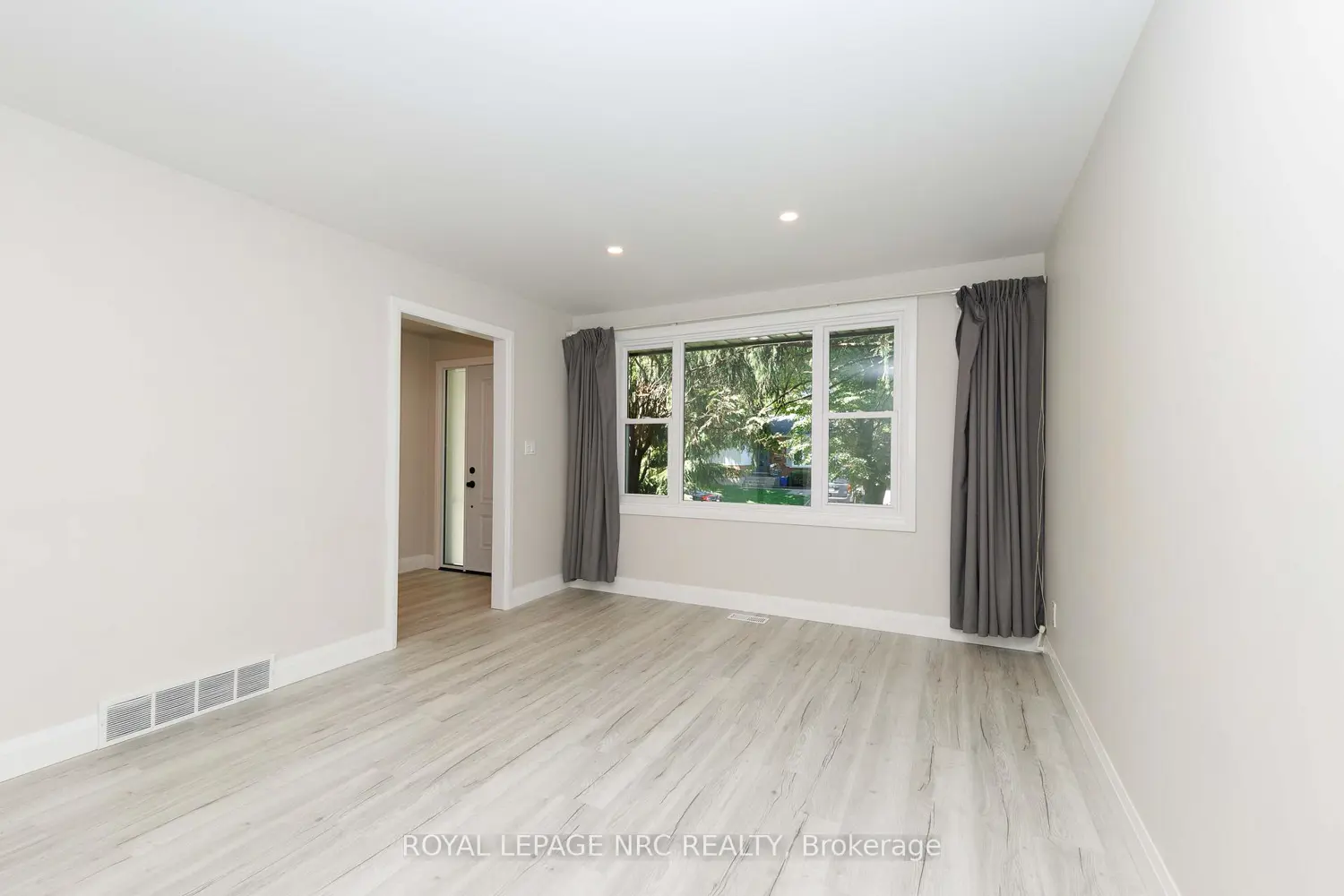 3265 Addison Avenue photo 5
