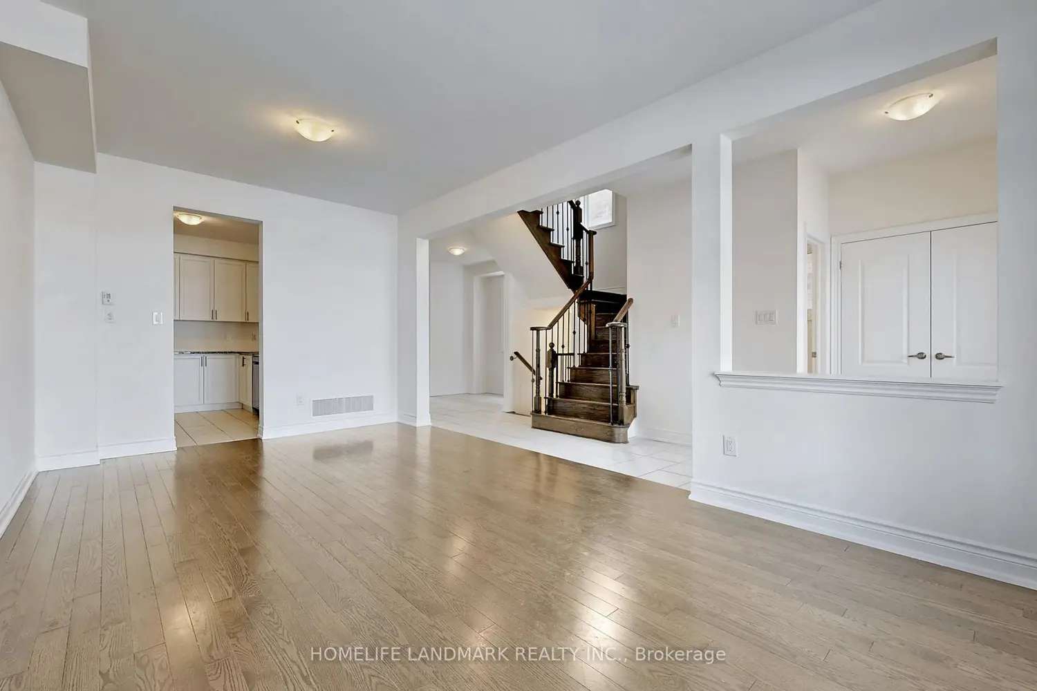 273 William Forster Road photo 3