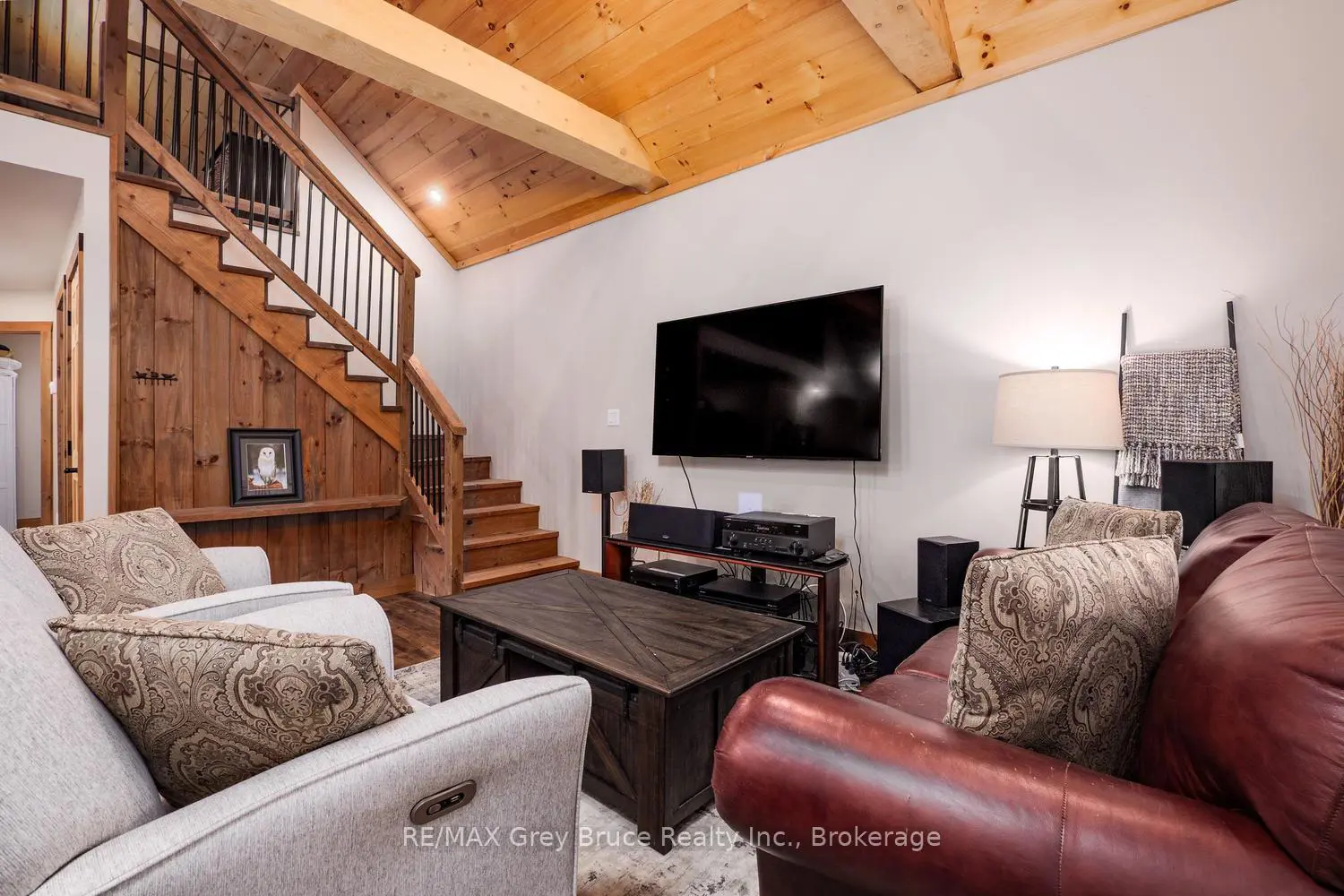 73 Maple Drive photo 3