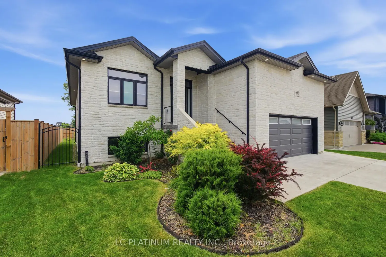 227 Summer Street photo 5