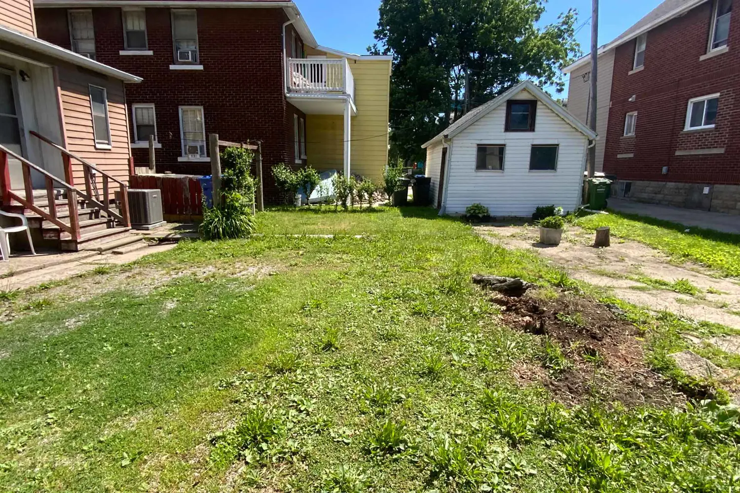 2995 University Avenue photo 3
