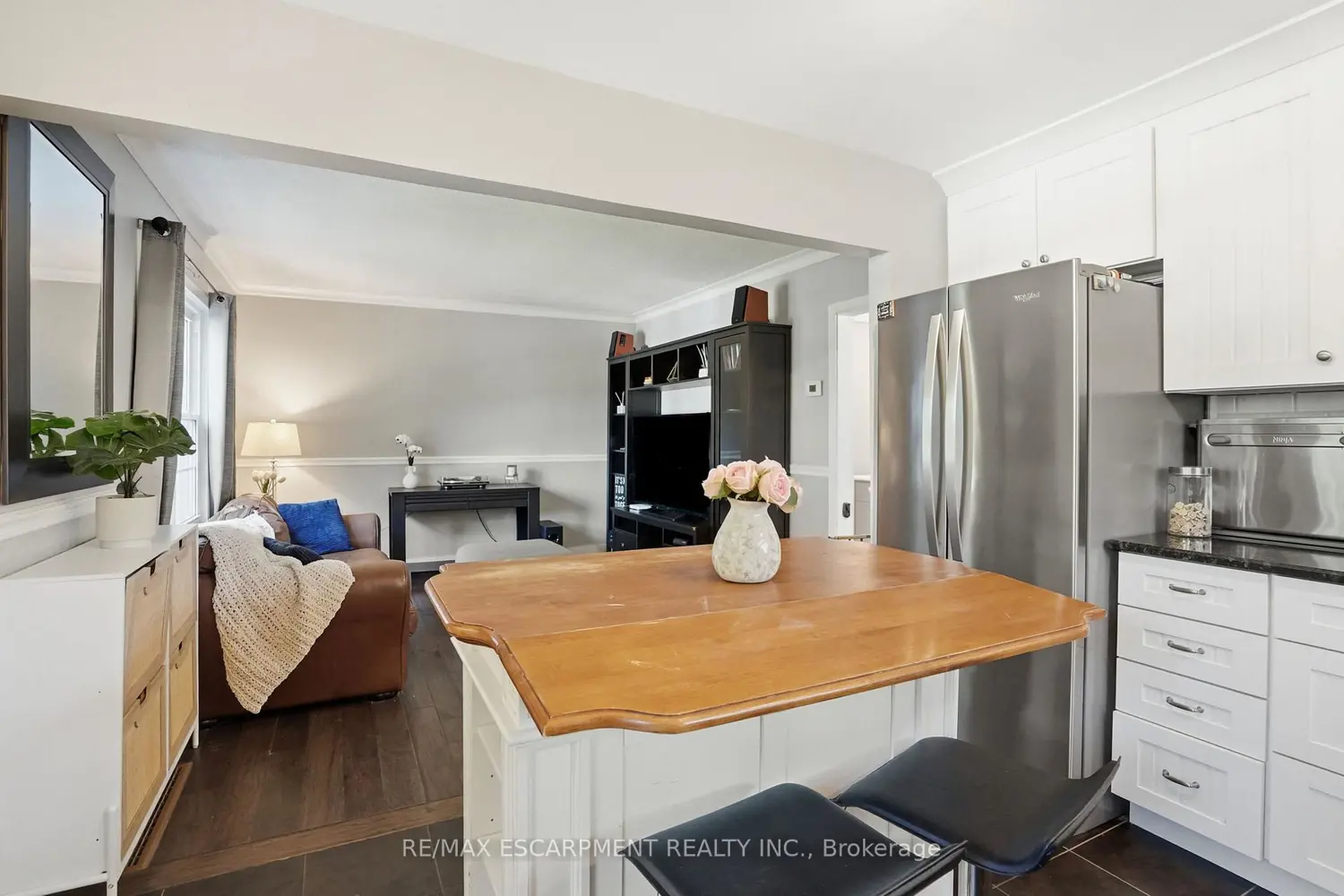 613 Clark Avenue photo 5