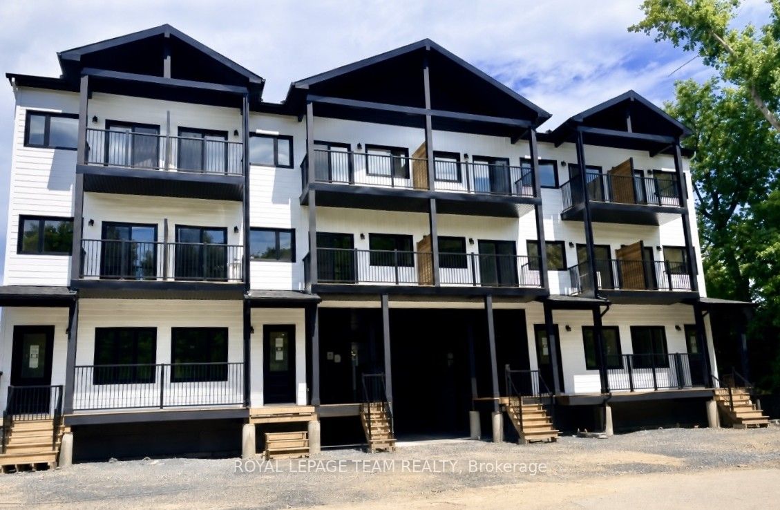 1B-243 Bradford Street, Ottawa, ON, K2B 5Z5