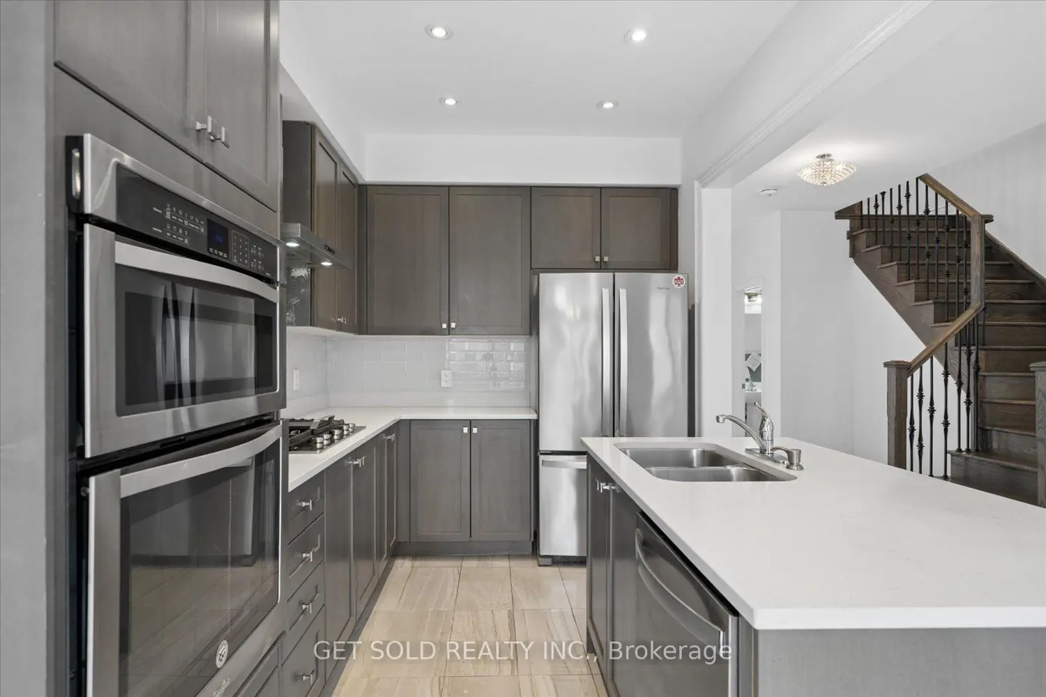 1761 Magenta Road photo 4