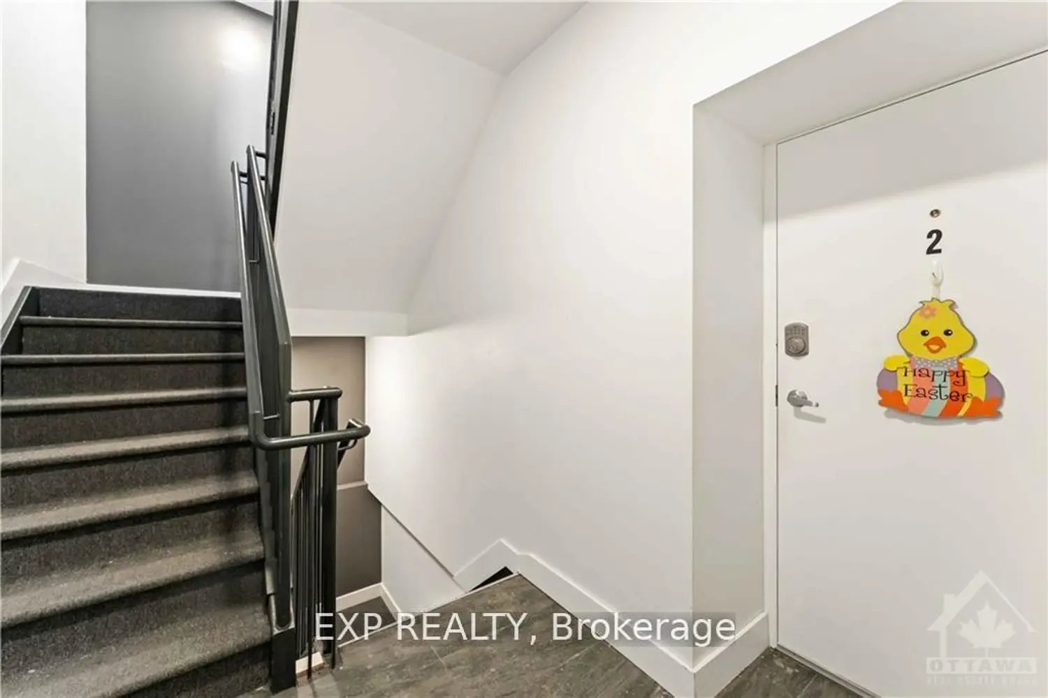 227 Blackburn Avenue photo 2
