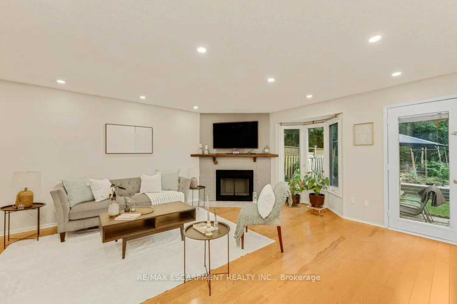 2597 Addingham Crescent photo 5