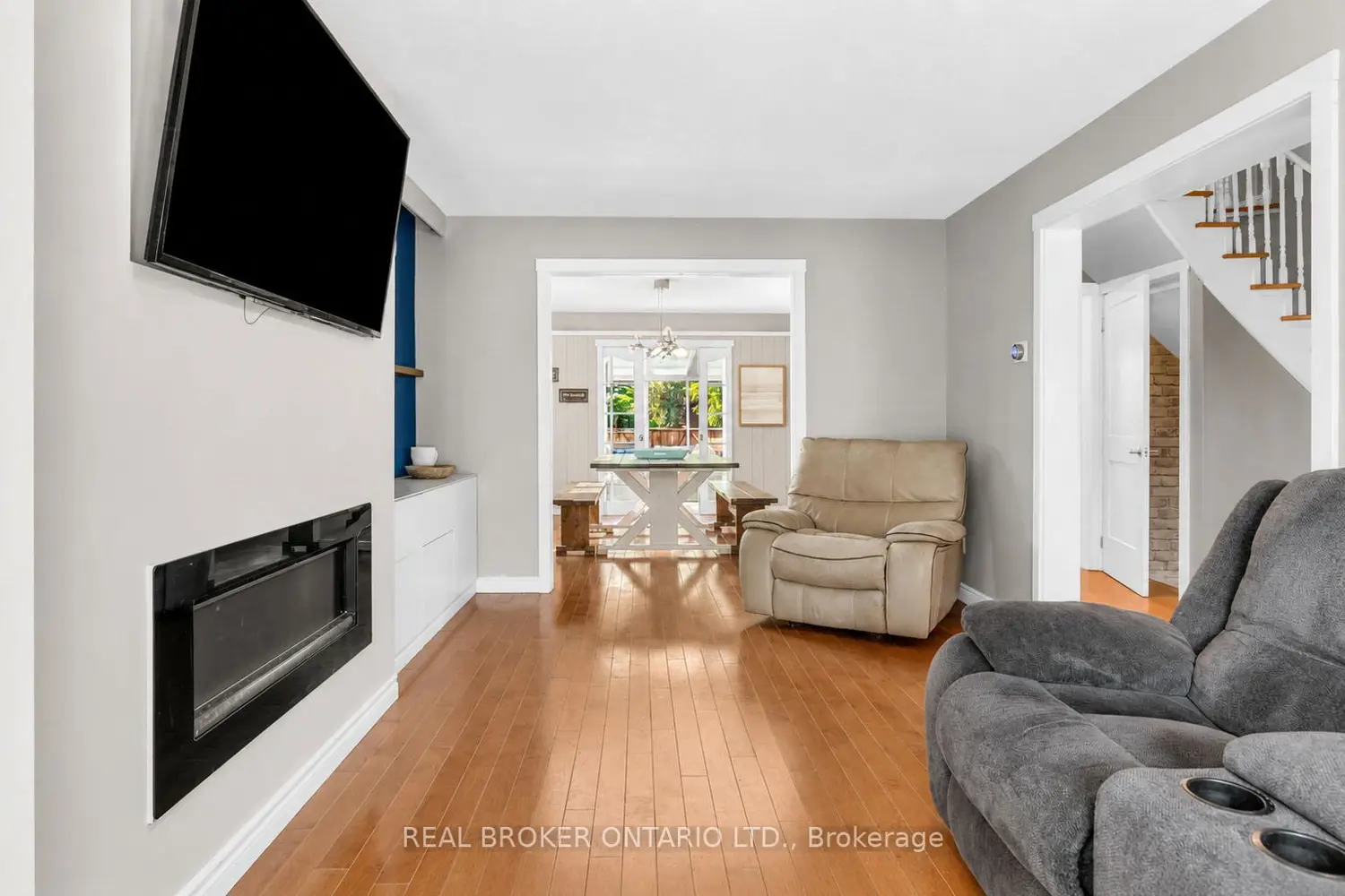 104 Moon Drive photo 3