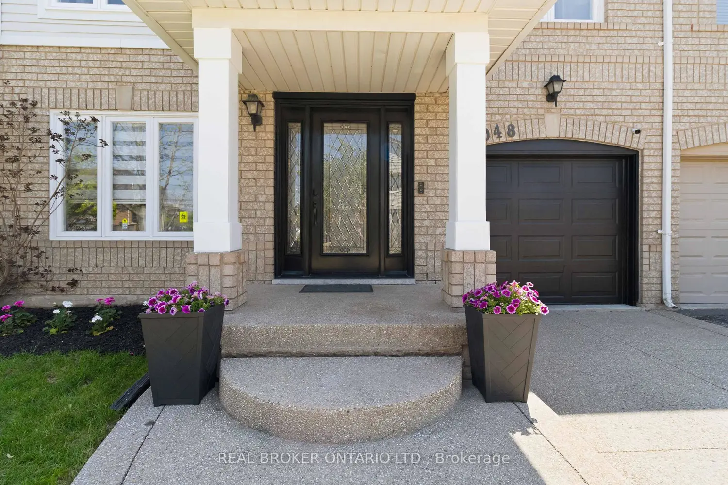5048 Haswell Lane photo 3