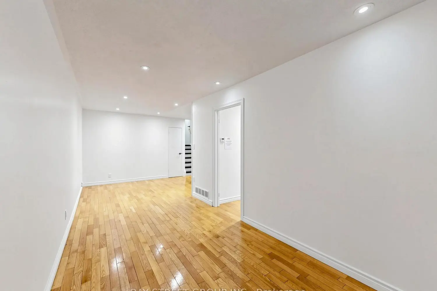 1108 Valley Court photo 4