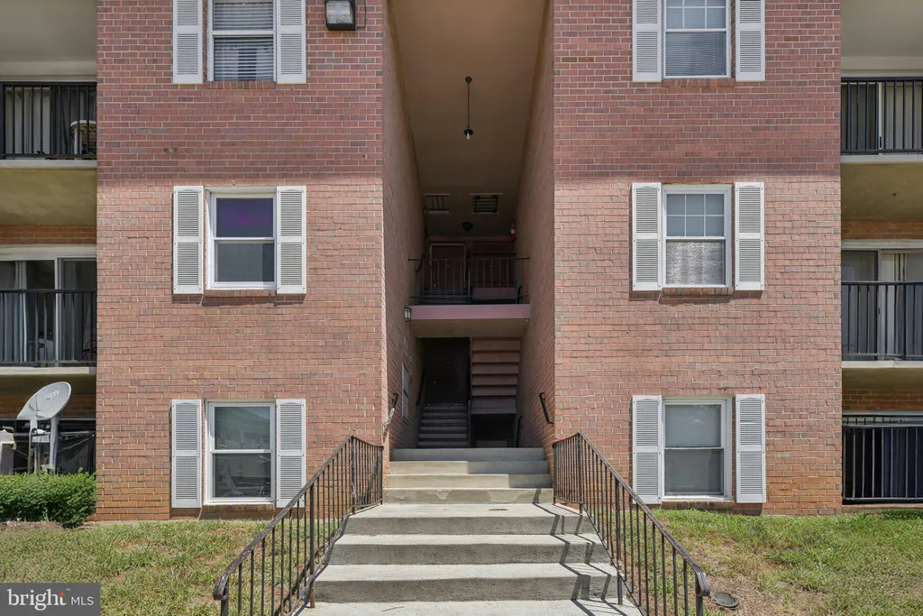 7165 Cross Street Unit T-3, District Heights, MD 20747