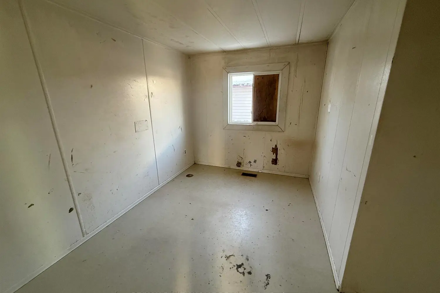 228 Davies Street photo 5