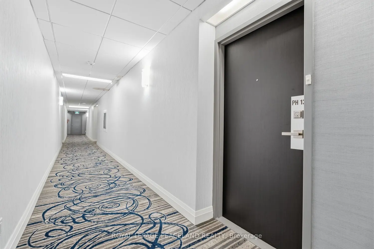 55 Bamburgh Circle Ph13 photo 2