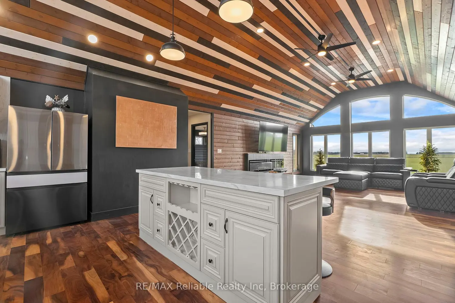 43841 Cranbrook Road photo 5
