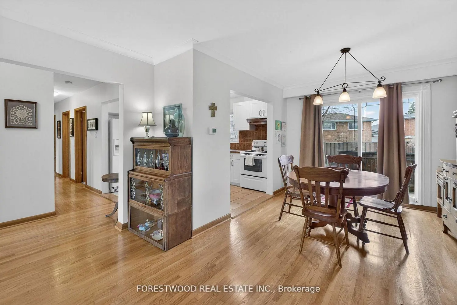 651 Breckenridge Road photo 2