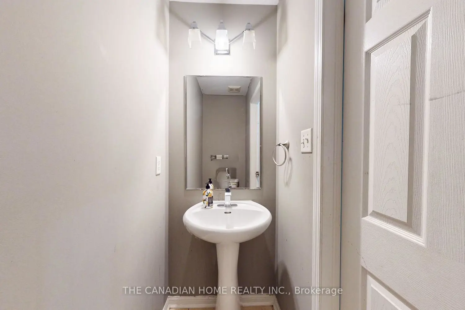 1004 Savoline Boulevard photo 3